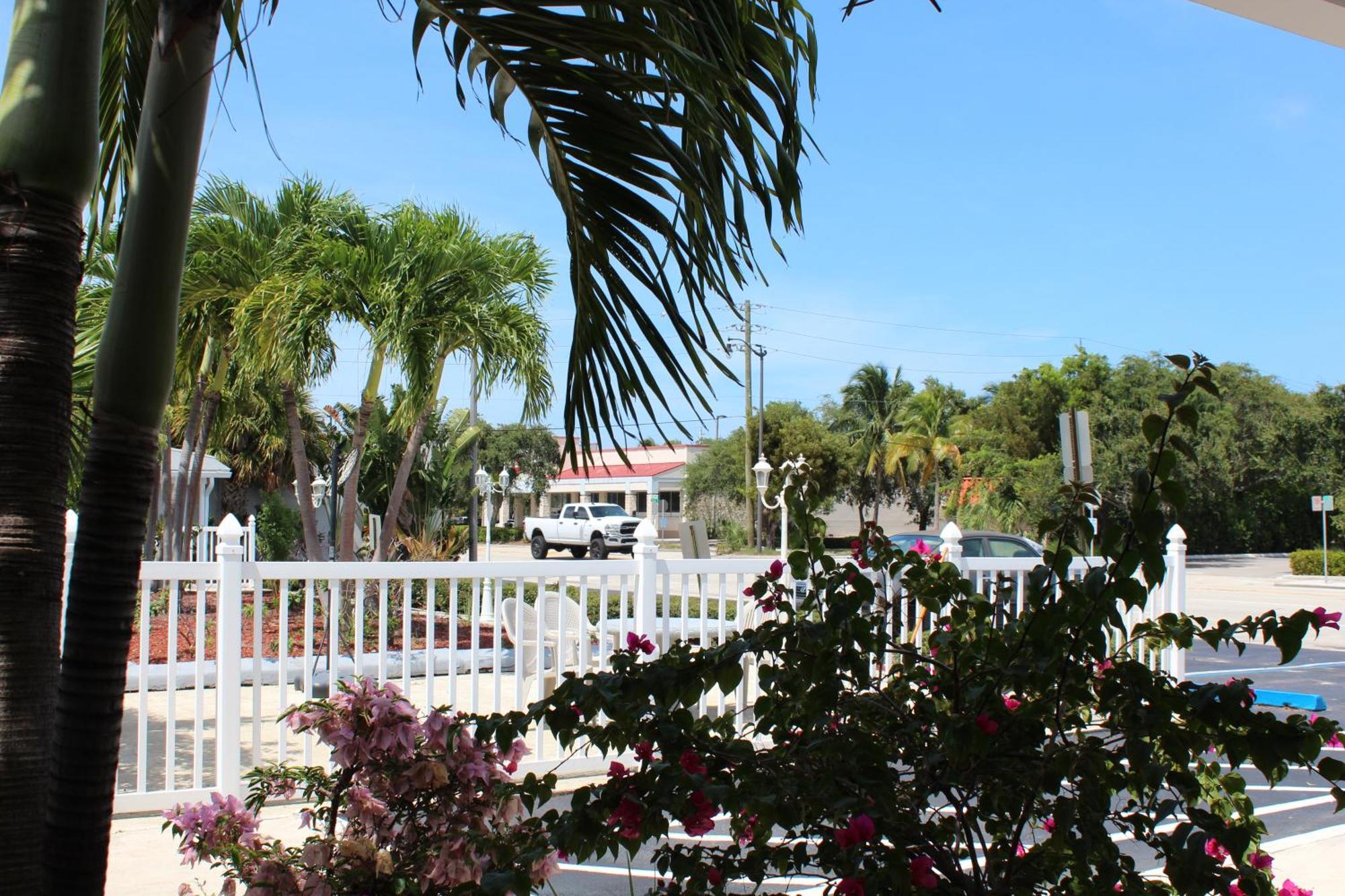 Economy Inn West Palm Beach Esterno foto
